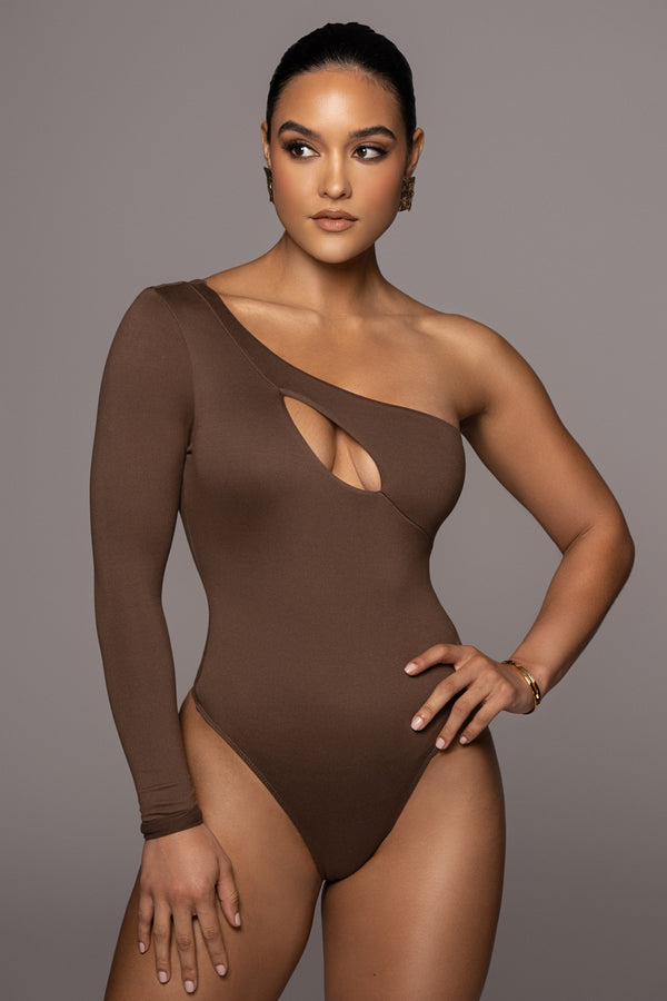 FRONT VIEW CHOCOLATE KEYHOLE BODYSUIT